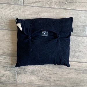 Perfect moment blanket, sleep mask and sock travel set